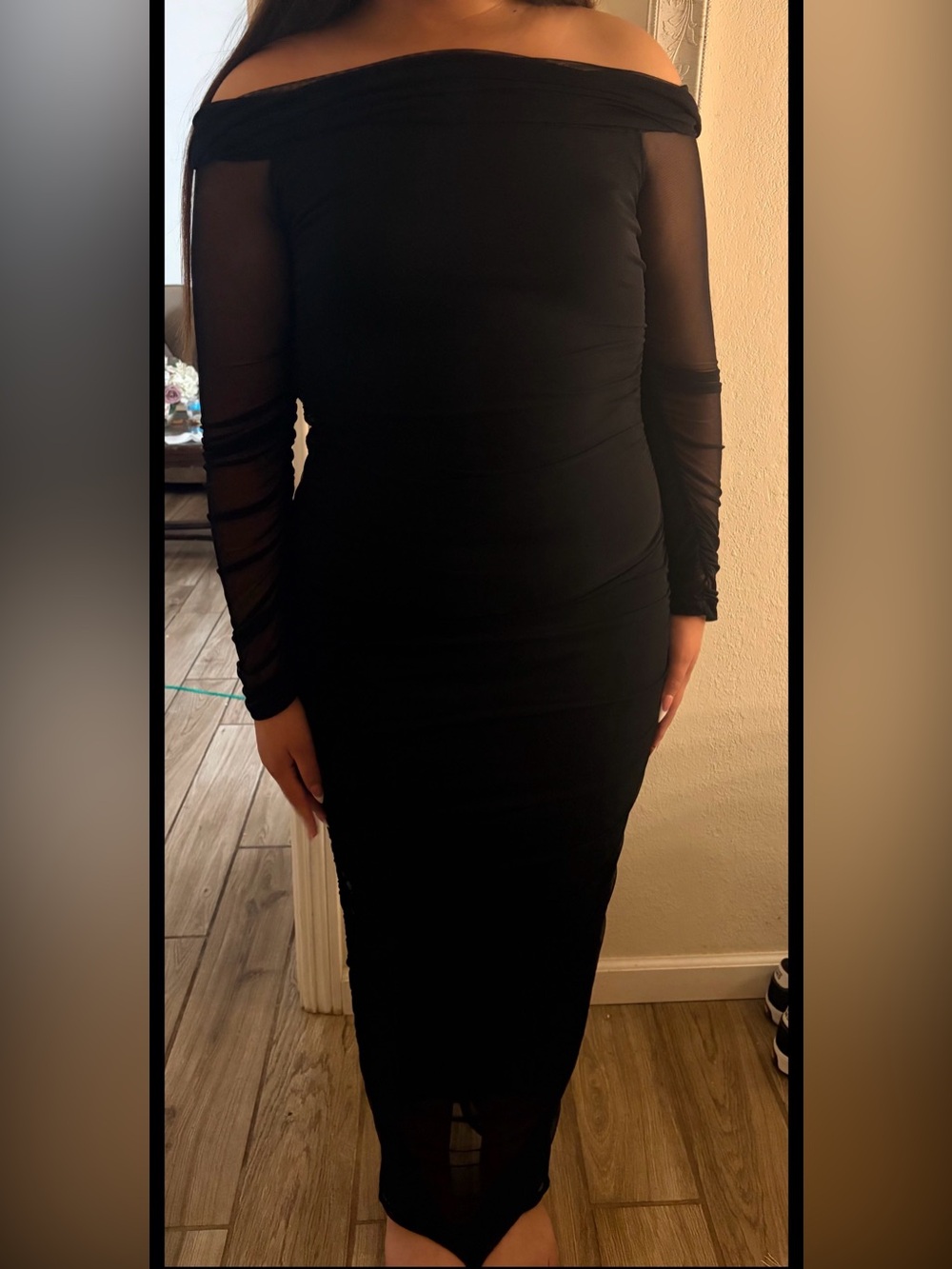Elegant Black Ruched Maxi Dress women’s medium/large